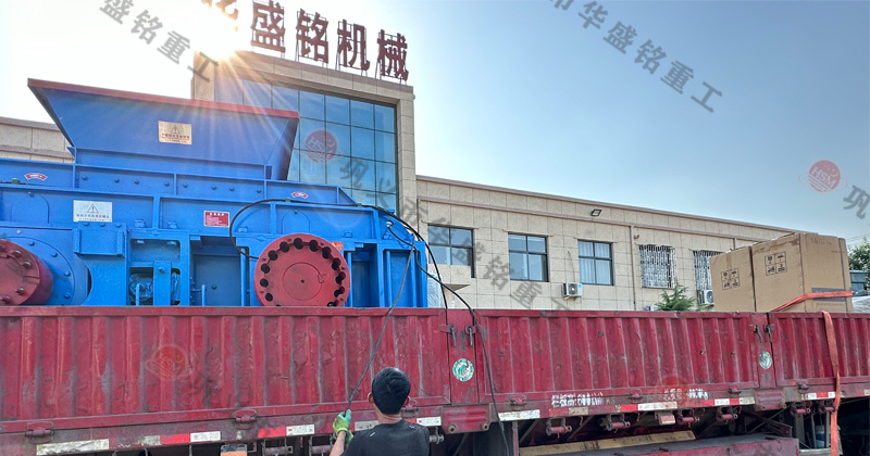 鐵礦石液壓對輥破碎機的維護成本如何？工作原理是什么？